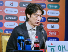 ‘특명’ 풀백을 찾아라…홍명보 “굉장히 고민인 자리”