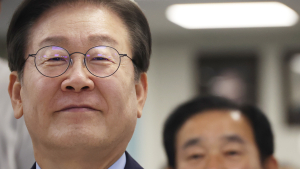 이재명에 쏠리는 청년층 지지…尹반사효과인가 전략적 성과인가