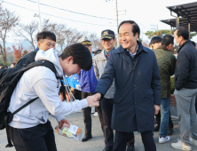 김주수 의성군수, 의성여고 찾아 수험생 응원 격려 외 [의성 브리핑]