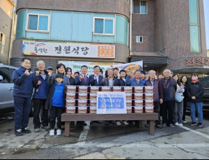 월문천 맑은물사랑 봉사단, 김장봉사… 도움 필요한 이웃들에 전달