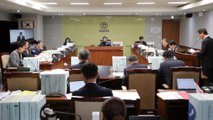 “교육의 본질 지키며 재정 효율성 강화해야” [충남도의회]