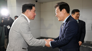 ‘우클릭 행보’ 이재명, 이번엔 ‘반도체특별법’ 수용 검토