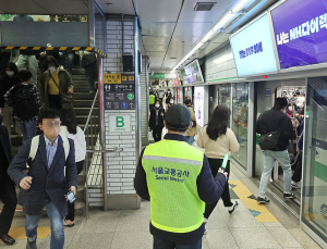 “서울 지하철 안전도우미 지원하세요”…오는 18일까지 접수