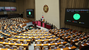 국회 본회의 11시 속개…野주도 ‘감사원장·검사 탄핵’ 처리 전망