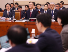 尹 출국금지 됐다…법사위 논의로 ‘내란’ 수사 급물살 