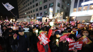 “윤석열 괴뢰 한국 땅 아비규환 만들어”…北, 계엄령‧탄핵 사태 첫 보도