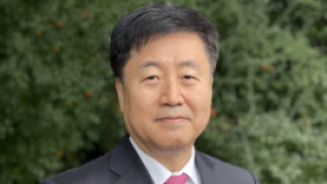 韓英 정치·헌법적 차이와 교훈 [기고]