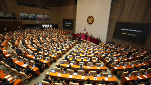 윤석열 대통령 탄핵안 찬성 204표로 가결 [쿠키포토]