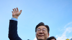 이재명, 재판 리스크에도 대권구도 선점<br>대권 경쟁 본격화