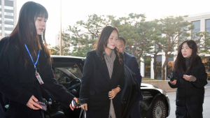 출근하는 헌법재판관들