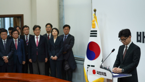 한동훈 당대표 사퇴…“탄핵 찬성 후회하지 않아” [쿠키포토]