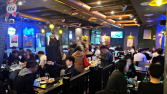 “뒤숭숭해도 힘내야죠”…외식업계, 연말특수 다시 잡는다