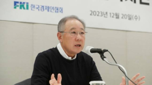 류진 풍산그룹 회장, 트럼프 취임식 초청 받았다…재계 인사 중 최초 공개 