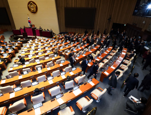 국민 47% “전과자 선거 출마 금지시켜야”