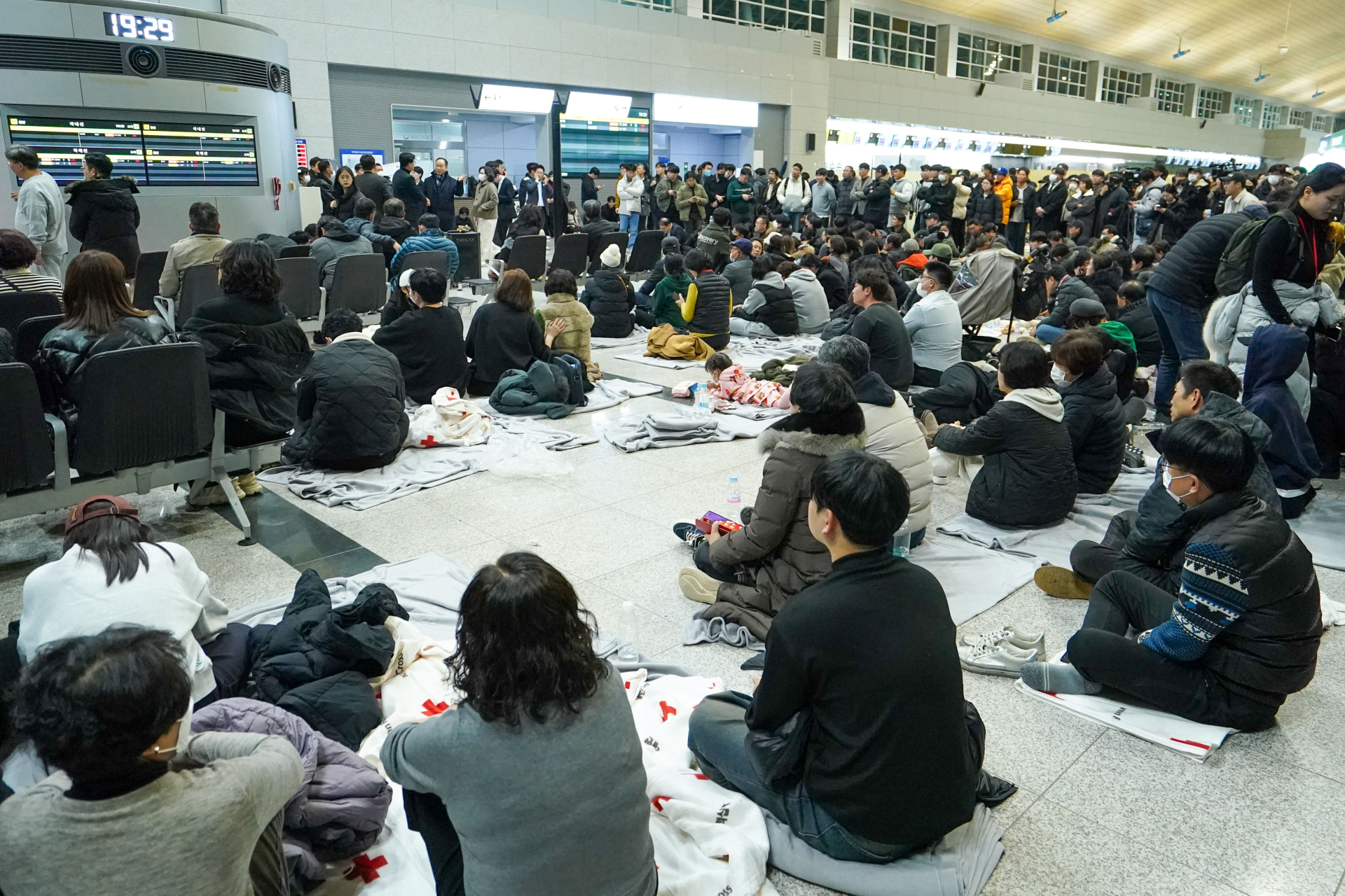 통곡으로 가득찬 무안국제공항