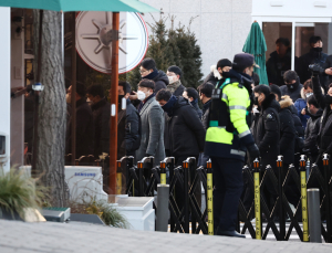 공수처, ‘내란수괴’ 尹대통령 체포영장 집행 시작…한남동 관저 진입