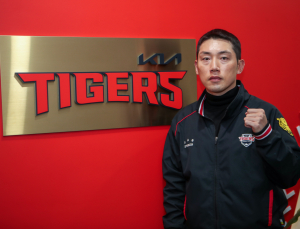 KIA, 내야수 서건창과 FA 계약…1+1년 총액 5억원