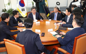 첫 회의부터 살얼음판…‘안건조차 공개 못 한’ 국정협의회