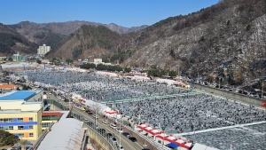 화천산천어축제 개막… 첫날부터 구름인파[화보]