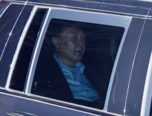 초유의 현직 대통령 조사…호칭은 ‘대통령’ 조서엔 ‘피의자’