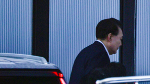 尹, 체포적부심 16일 오후 5시 심문…조사 일시 중단