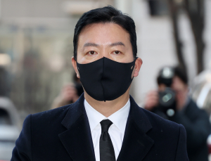 경찰 “尹 ‘총 쏠 수 없냐’…김성훈 ‘알겠습니다’ 진술 확보”
