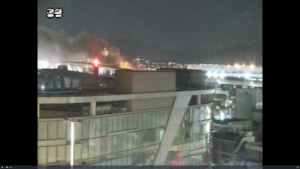 김해공항서 에어부산 항공기 꼬리에서 화재…170여 명 모두 비상탈출, 인명피해 없어