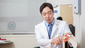 이정후도 받는 어깨 탈구 수술, 언제 받아야 할까? [건강 나침반]