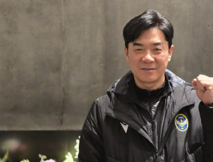 “자만 없다, 간절함 필요해”…인천 윤정환호, 승격 향해 달려간다