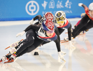 AG 쇼트트랙 여자 500m 메달 싹쓸이... 최민정 금메달