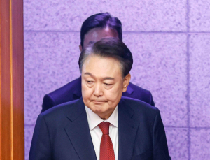 윤석열 “野, 내가 아무리 미워도 이야기는 들어야”…계엄이유 강변