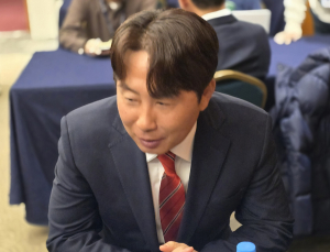 ‘FC서울 2년 차’ 김기동 감독 “이제 내 축구 보여줄 수 있어” [쿠키 현장]