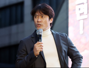 황현필 “尹 지지는 독재 추종” vs 전한길 “비상계엄은 ‘계몽령’”