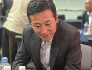 ‘프로 첫 감독’ 이을용 “경남, 확실하게 제 팀으로 만들 것”
