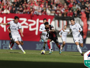 ‘유효슈팅 2개’ 답답했던 서울, 김천과 0-0 무…둑스, K리그 데뷔