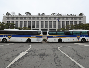 헌재 인근 학교 ‘학생 안전’ 비상…선고 당일 재량휴업 검토
