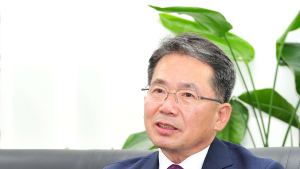 김진열 군위군수, “군부대 이전, 군민 단합으로 이뤄” [쿡 인터뷰]