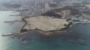 부산 공공기여형 2호, 한국유리 부지 기준치 13배 오염토 발견