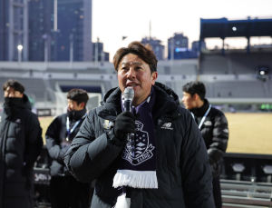 이랜드, 김도균 감독과 재계약…“올해 반드시 승격 이룰 것”