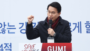“파면 vs 복귀” 尹 탄핵 선고 ‘임박’…여야, 주말 막판 여론전 ‘총력’