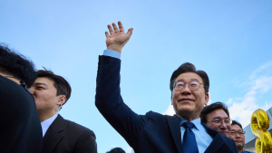 정권 교체 55.5% 정권 연장 40.0%…민주당 지지율 오차범위 밖 앞서 [리얼미터]