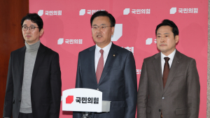 ‘김건희·마약수사 외압 상설특검’ 법사소위 통과…與 “崔대행 탄핵용”