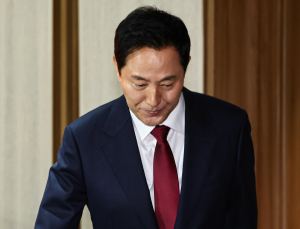 ‘토허제 번복’에 압수수색까지…위기 빠진 오세훈