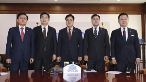 10조 ‘필수 추경’ 두고 여야 신경전…“신속 통과” vs “턱없이 부족”