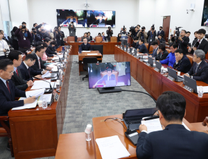 법사위, ‘헌법재판관 임기 연장법’ 소위 회부…“반헌법적 vs 공백 방지”