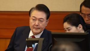 윤석열 탄핵 선고, 방청 신청 폭주…역대 최고 경쟁률