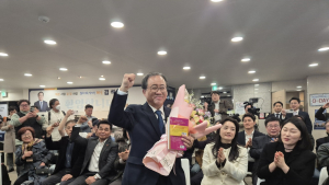 [속보] 부산교육감 재선거,  김석준 당선 유력
