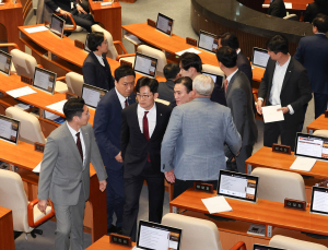 민주당, “마은혁은 공산주의자” 與 박충권 징계안 제출