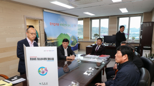 이상근 고성군수, 허구연 KBO 총재와 스포츠마케팅 논의