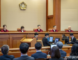 ‘尹 파면’ 헌재 만장일치… 법조계 “헌정질서 수호한 결정” [尹 파면]